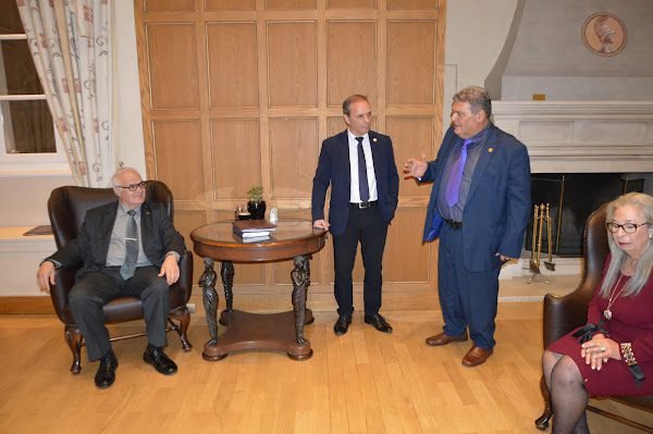 ΑΠΟΝΟΜΕΣ 19