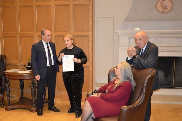 ΑΠΟΝΟΜΕΣ 9