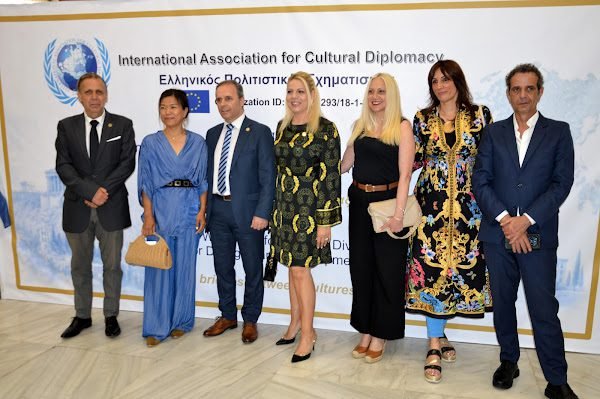 ΦΟΥΑΓΕ 10