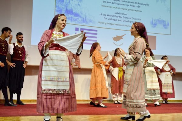 ΧΟΡΕΥΤΙΚΑ ΚΥΠΡΟΥ 2